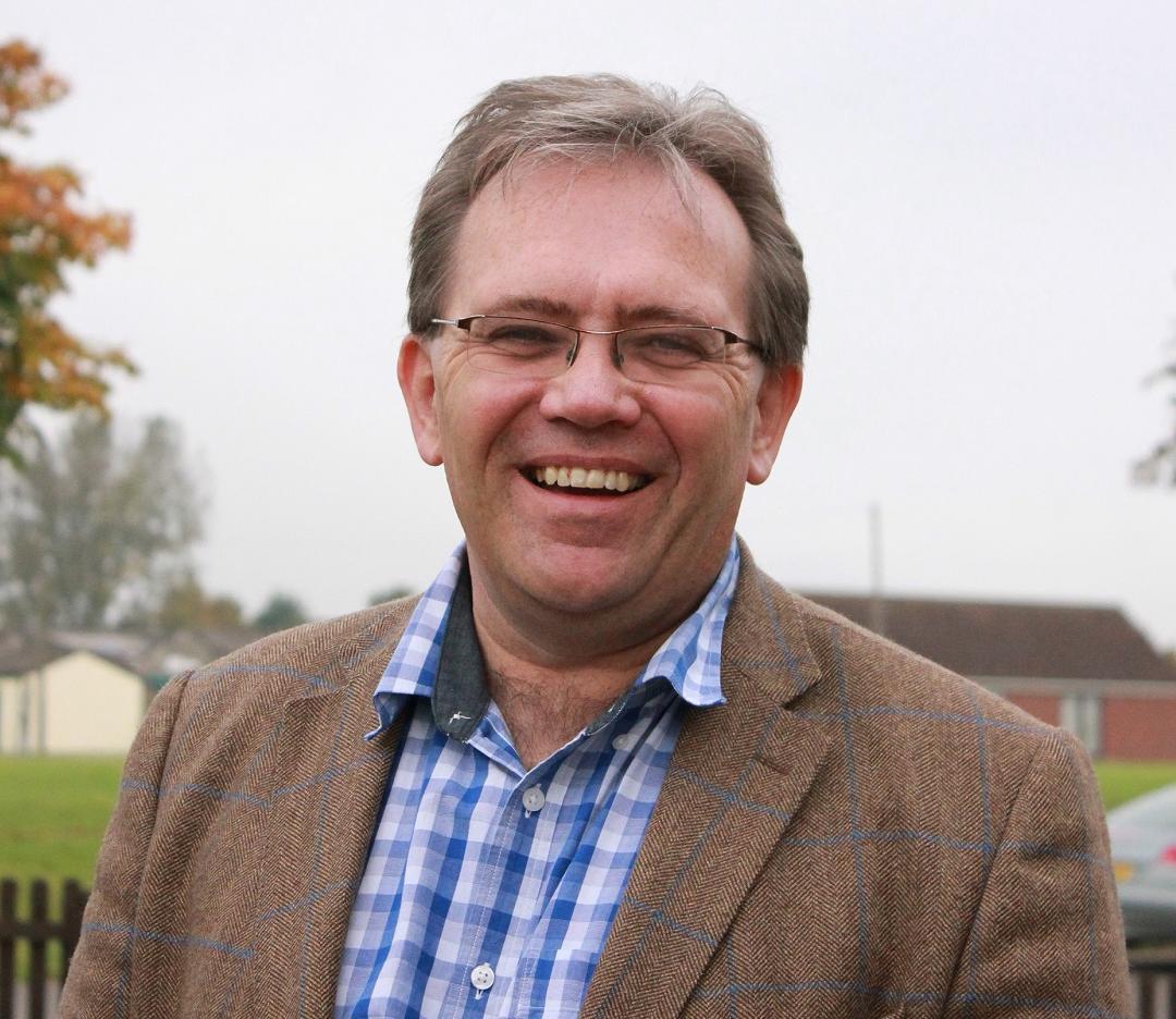 Meet the expert_Simon Pearson